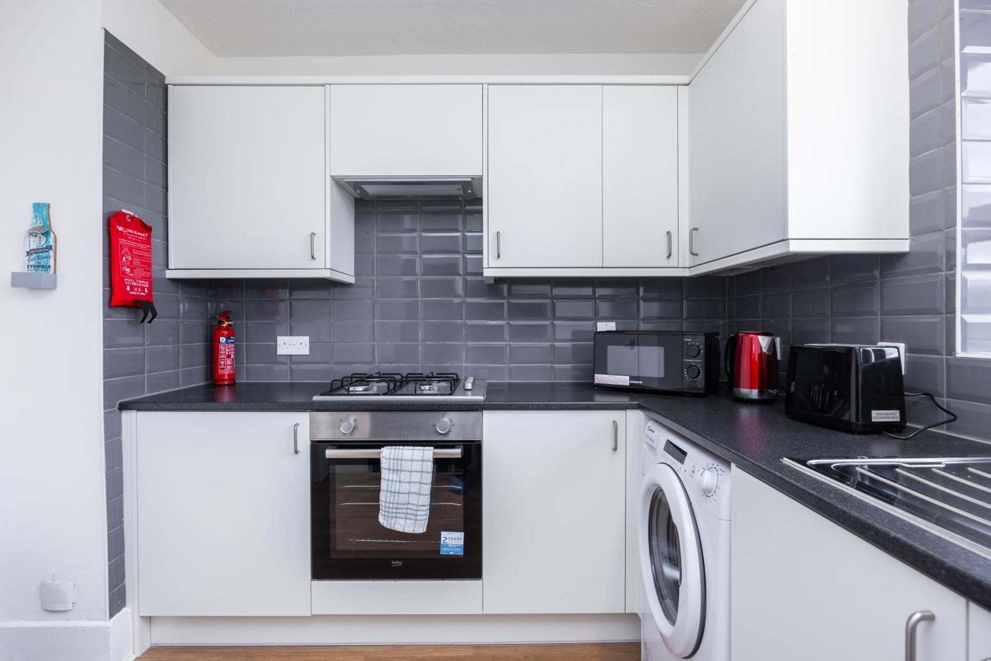Excel O2 Stunning Large 3 Bedroom Apartment With Balcony Londra Exterior foto