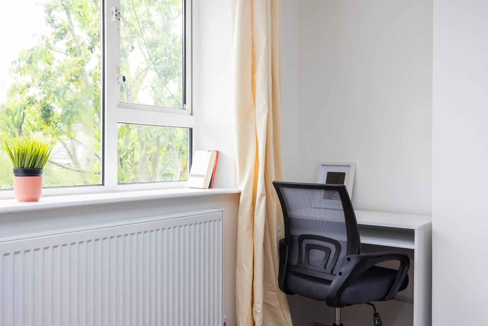 Excel O2 Stunning Large 3 Bedroom Apartment With Balcony Londra Exterior foto